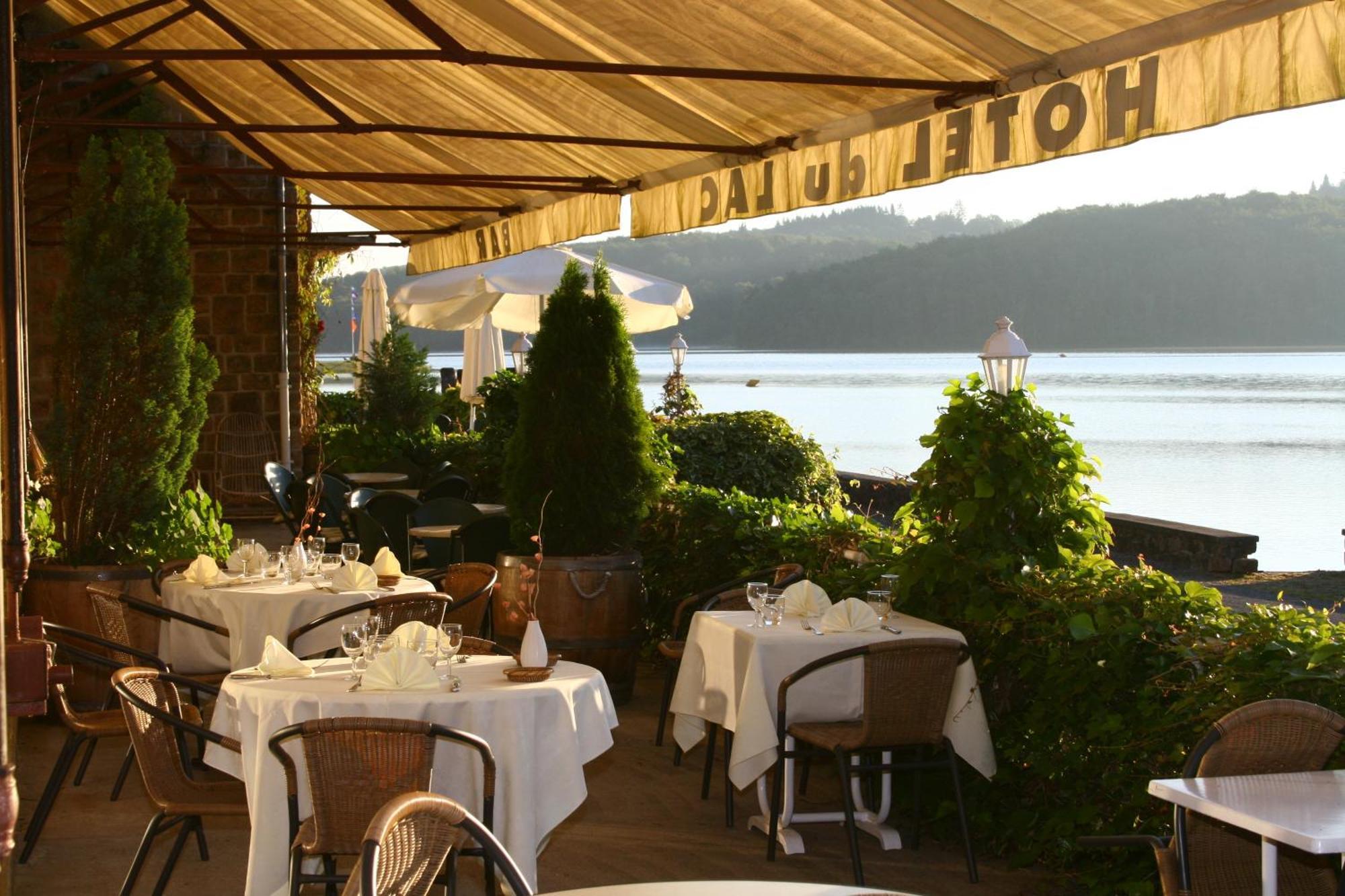 Logis Hotel Du Lac Neuvic  Екстер'єр фото