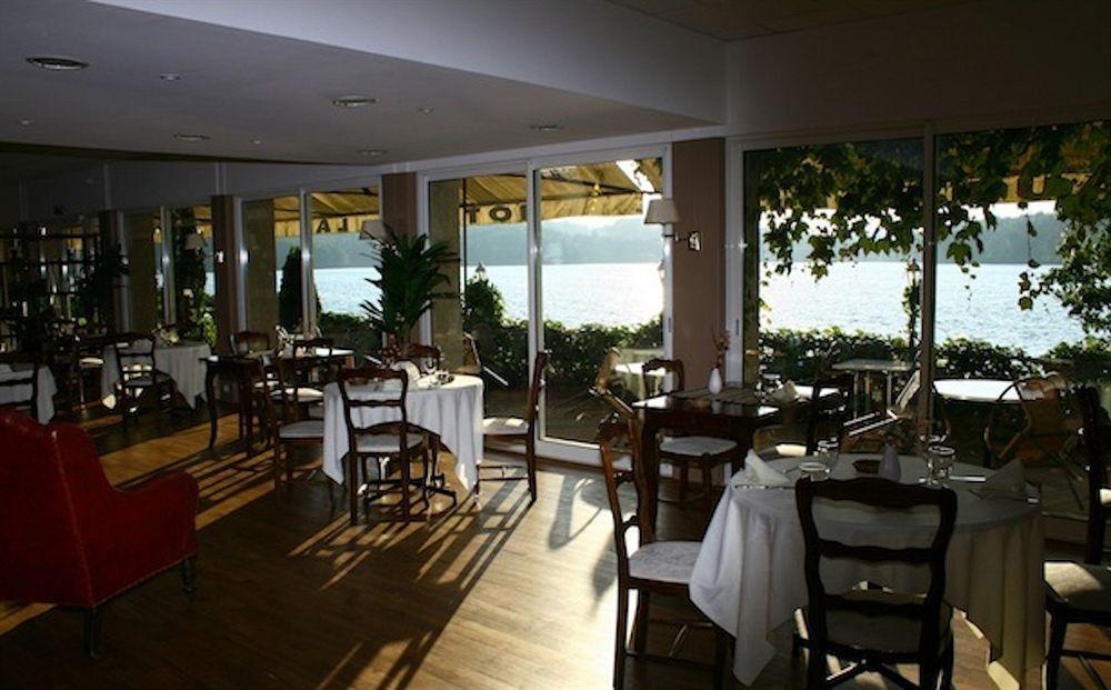 Logis Hotel Du Lac Neuvic  Екстер'єр фото