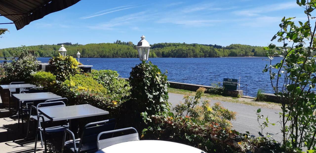 Logis Hotel Du Lac Neuvic  Екстер'єр фото